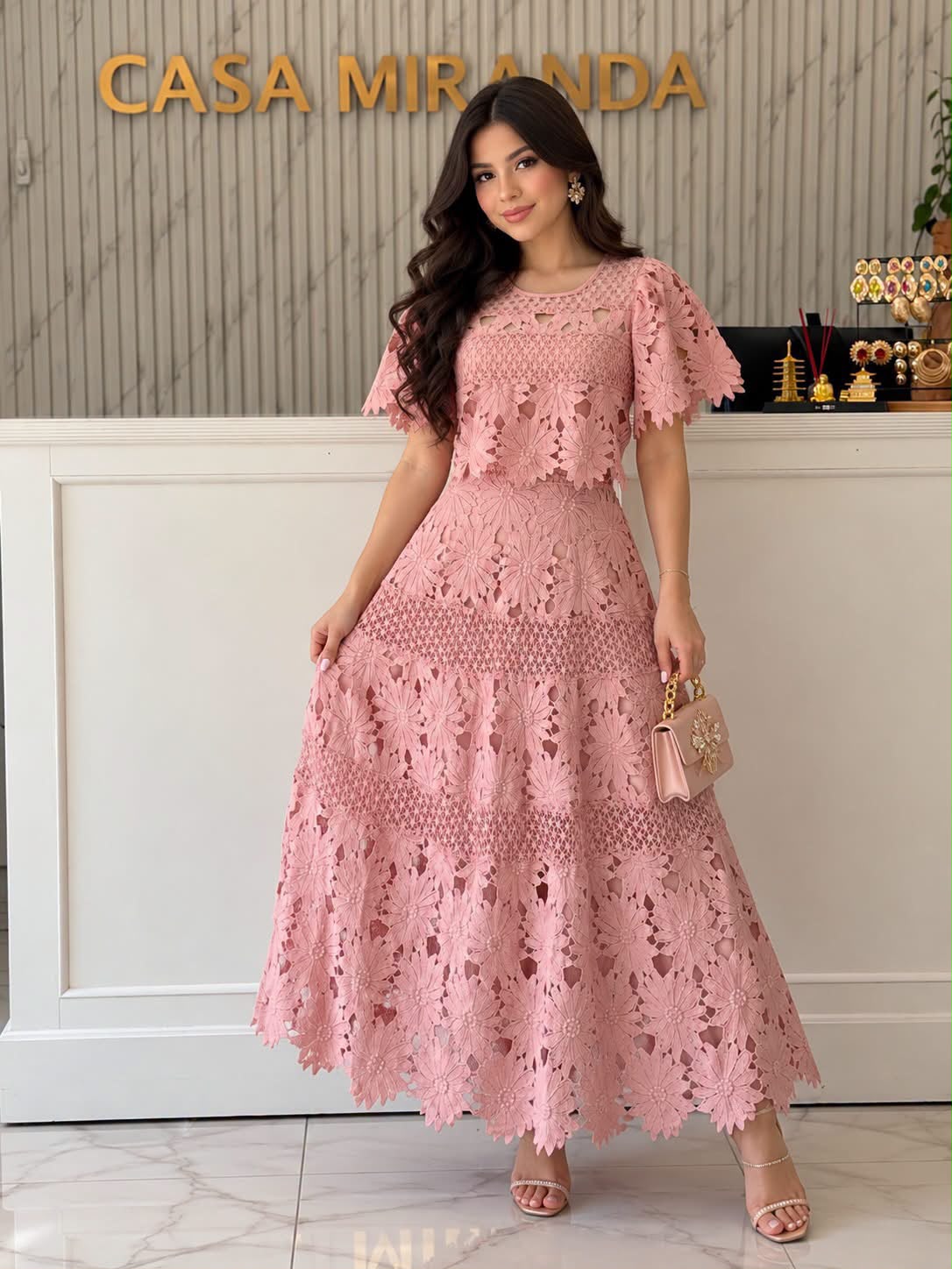VESTIDO DE ENCAJE