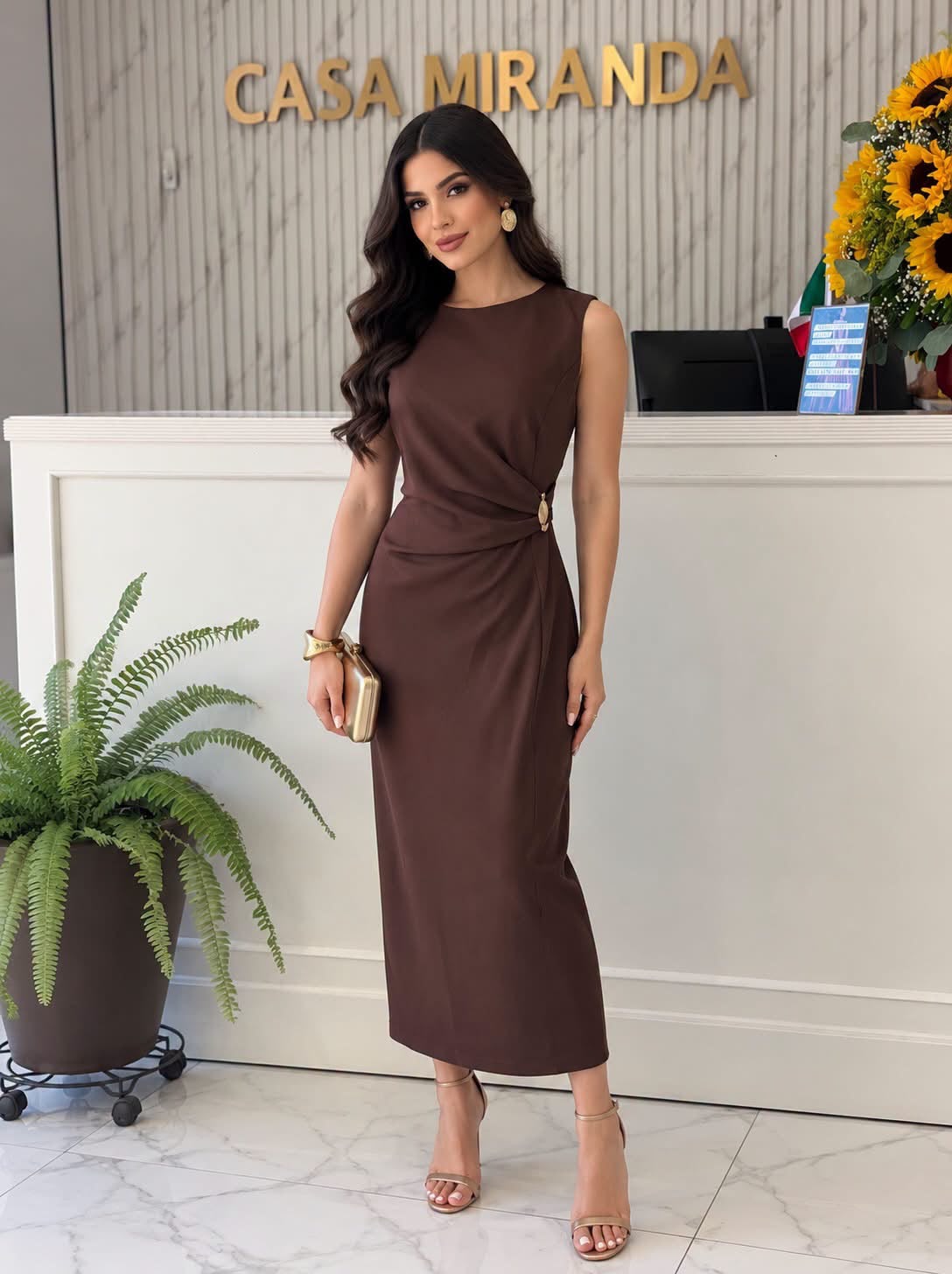 VESTIDO CAFÉ LISO
